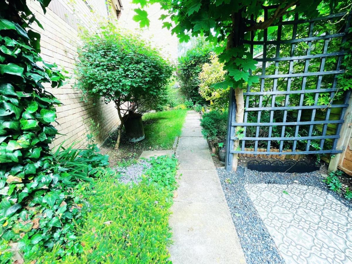 Booker Avenue House - 4 Bedroom House With Garden And Parking Milton Keynes Exterior photo